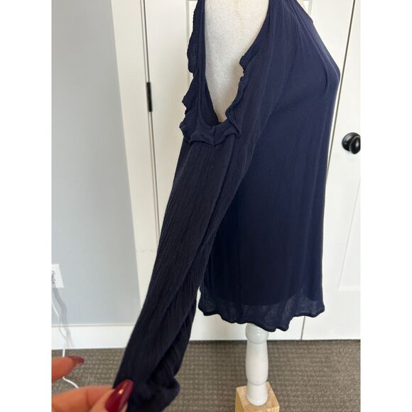 Old Navy Cold Shoulder Crepe Fabric Lightweight Top Size XL - Picture 4 of 12